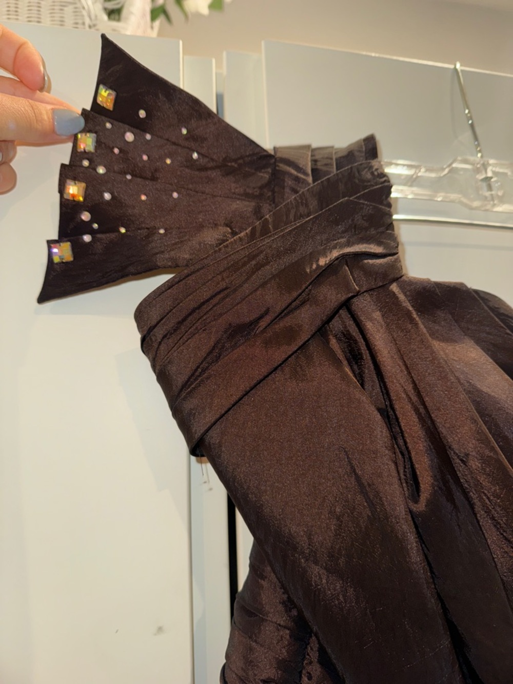 Brand New Elegant One-Shoulder Brown Evening Coctaik Dress with stones - Picture 3 of 9